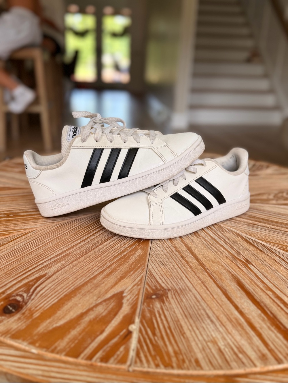 Classic adidas Kids white Sneakers with Black Stripes